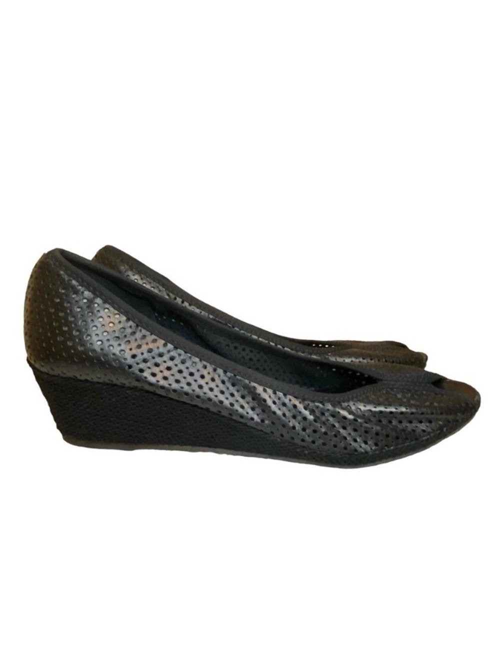 Sesto Meucci Black Perforated Italian Nappa Leather Wedge Pumps Women’s Size 7